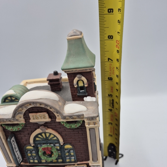 Department 56 Christmas In The City Series. Arts Academy - Picture 6 of 8